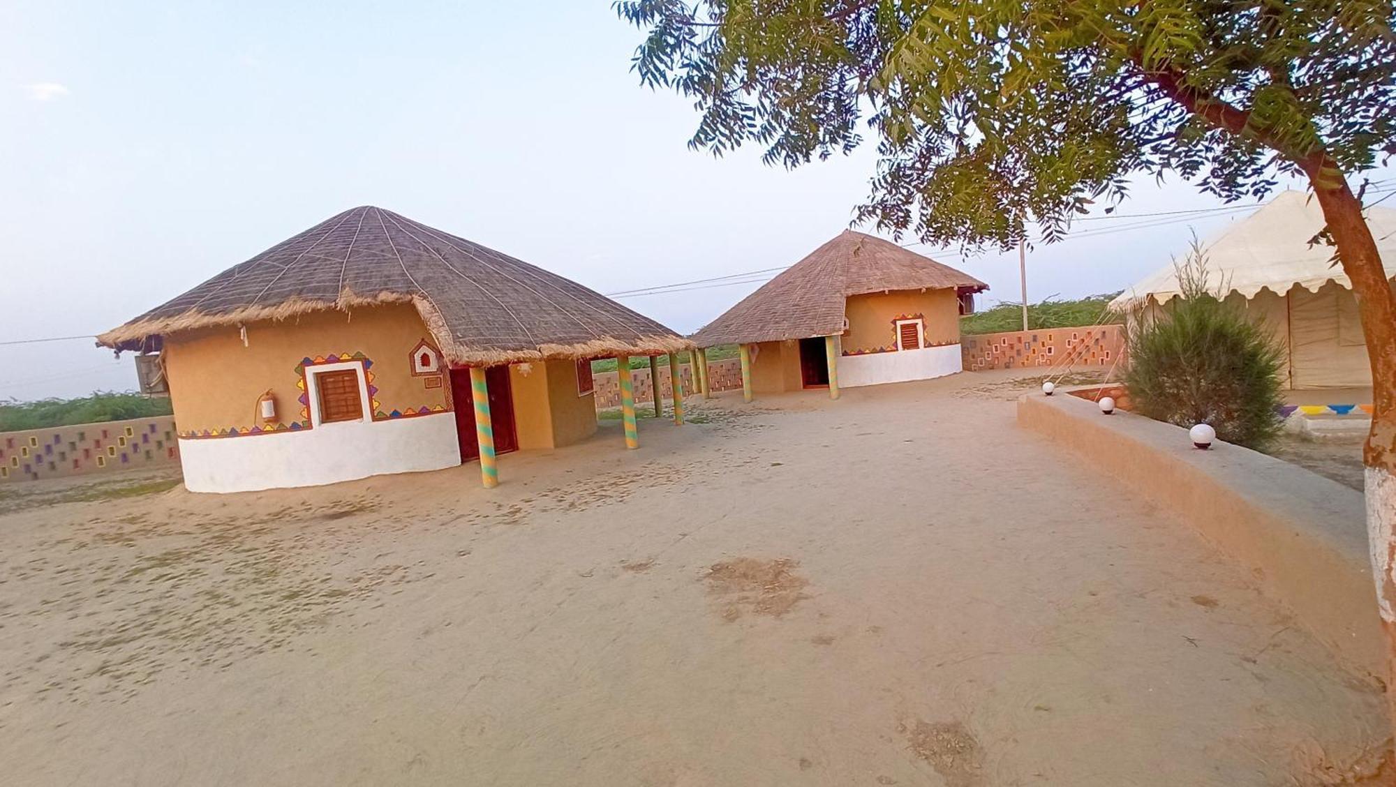 Mahefeel E Rann Resort Bherandiala Exterior photo